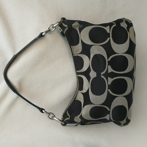 Coach Handle and Crossbody Bag - Picture 5 of 16